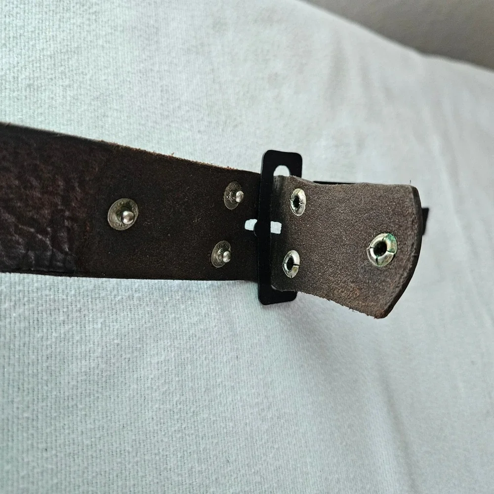 Levi's Men's Genuine Leather Belt Brown Distressed Black Roller Belt S 30-32 NWT